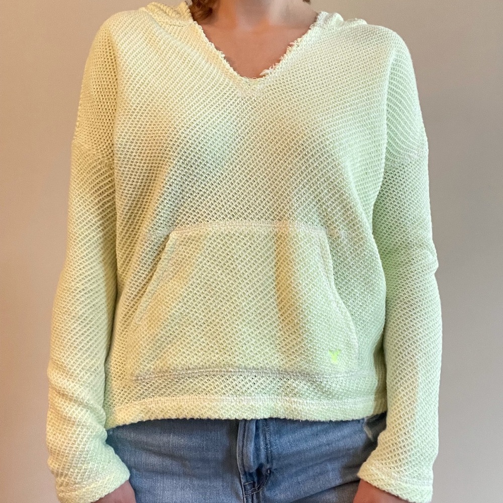 Neon pullover
